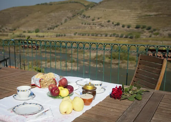 Quinta De Marrocos 팜스테이 *